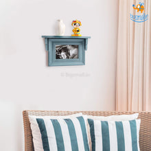 Load image into Gallery viewer, Wooden Photo Frame Shelf