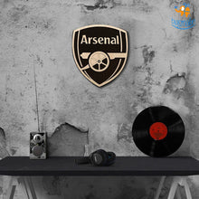 Load image into Gallery viewer, Arsenal Engraved Wooden Crest
