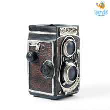 Load image into Gallery viewer, Vintage Camera Pen Holder
