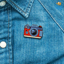 Load image into Gallery viewer, Camera Metallic Lapel Pin
