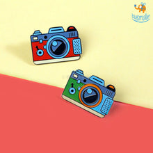 Load image into Gallery viewer, Camera Metallic Lapel Pin
