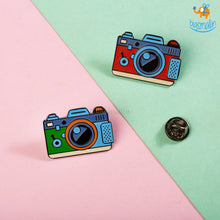 Load image into Gallery viewer, Camera Metallic Lapel Pin
