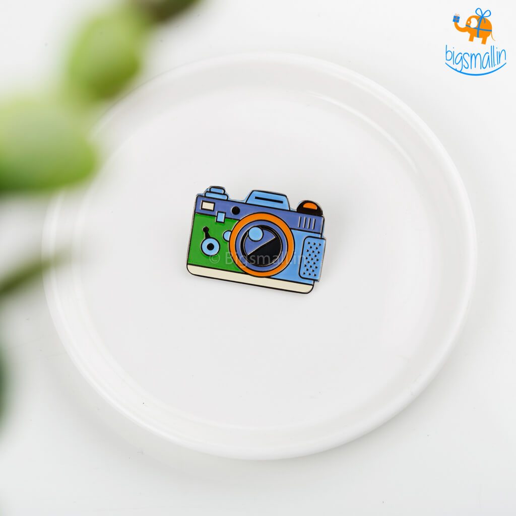 Camera Metallic Lapel Pin