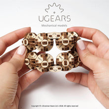 Load image into Gallery viewer, Ugears Flexi-Cubus Puzzle
